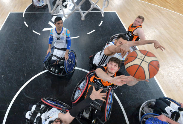 探讨球队和 探讨球队和