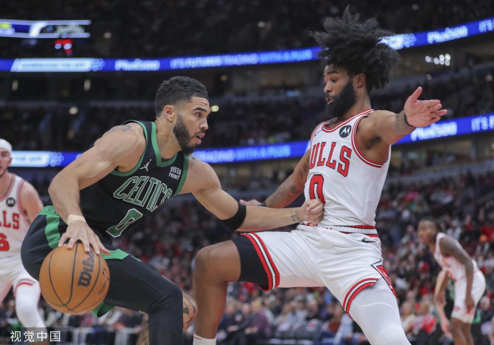 皮尔斯预测詹姆斯下赛季或将退役：时代走向终点？